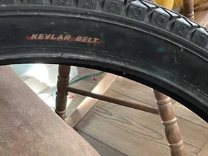 24 x 2.125 Fahrradreifen Nylon mit Kevlar Gürtel - Bild 1 von 3