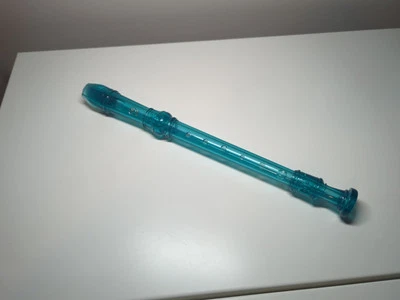 YAMAHA MUSIC YRS-20B 3-Piece Soprano Descant School Recorder (Translucent Blue) - Image 1 of 3