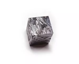 Cubo de corte grabado meteorito Seymchan 34,8 gramos, 17 mm, estructura muy bonita - Imagen 1 de 6