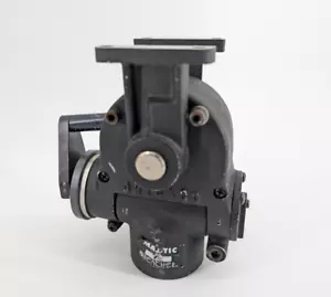 Cabezal de trípode Chicago Majestic modelo 221 de montaje de cámara con engranaje de alta resistencia - Imagen 1 de 7