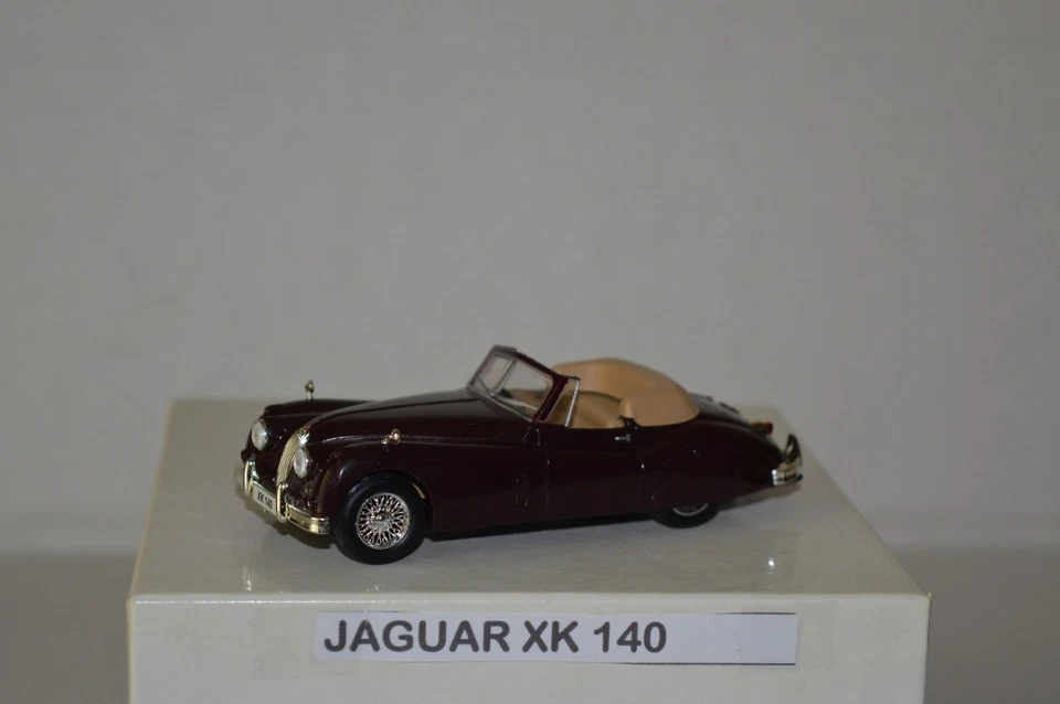 Legendary Cars  JAGUAR XK140 CONVERTIBILE     1:43 Die Cast  [MN4] - Immagine 1 di 1