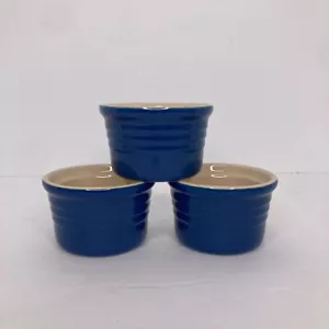 Mini Ramekins Le Creuset, azul lapislázuli, porción individual de 4 oz (3 disponibles) - Imagen 1 de 5