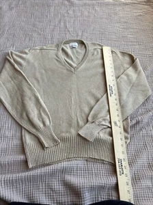 VTG Burberry Creamy Beige Luxury Cashmere V-Neck Sweater Size Medium - Picture 1 of 11