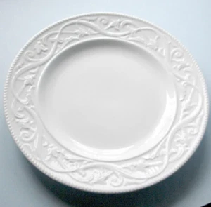 Gorham Bavaro White 12" Round Platter/Chop Plate Embossed Scroll New No Box - Picture 1 of 4