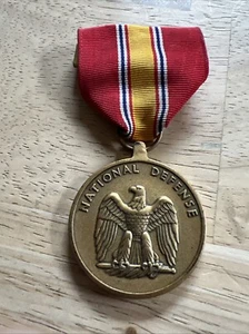 Medalla de bronce de las Fuerzas Armadas de los Estados Unidos Defensa Nacional - Imagen 1 de 7