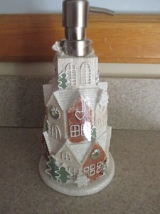 Neu mit Etikett 3-stöckiges Lebkuchenhaus glitzernd Weihnachten Urlaub Harz Seifenspender! - Bild 1 von 4