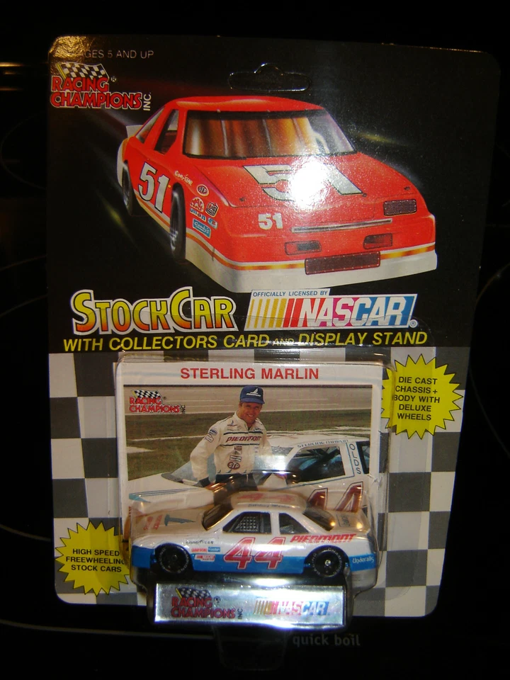 Sterling Marlin #44 PIEDMONT AIR OLDS Cutlass Racing Champions 1/64 Diecast NEW - Image 1 of 1