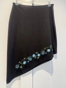 Women's Skirt With Floral Detailing - Picture 1 of 3