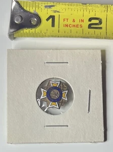 Vintage Vibrant Auxiliary VFW Veteran Of Foreign Wars brooch pin - Picture 1 of 5
