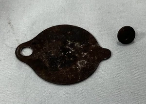 Antica macchina da cucire Davis Co. - ispezione laterale - coperchio accesso - Foto 1 di 5