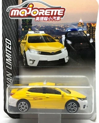 Majorette Toyota Corolla Altis Taiwan Taxi Amarillo/Blanco 1:61 3" Paquete Largo Foto 1 de 4