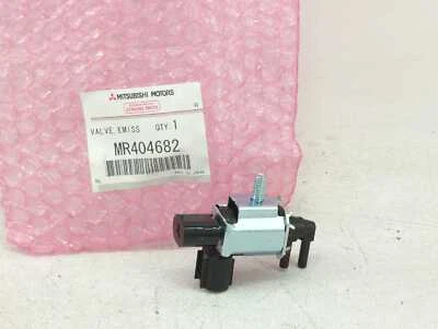 New OEM Mitsubishi Emissions Solenoid Valve 1992-2023 ASX Montero L200 MR404682 - Image 1 of 4