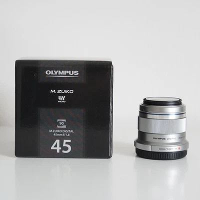 Olympus M.Zuiko Digital ED 45mm F1.8, Silver, MFT, Micro Four Thirds - Image 1 of 4