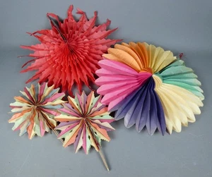 Vintage Christmas Paper Decorations x4          #C105 - Picture 1 of 14