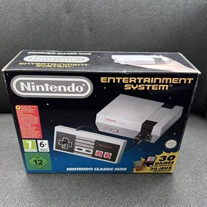 Nintendo NES Mini Classic Edition Mini Console 30 Games boxed, Immaculate - Picture 1 of 8
