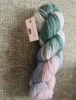 Handgefärbte Wolle - Bild 1 von 2