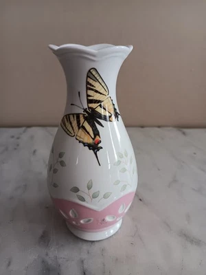 Lenox Butterfly Meadow By Louise Le Luyer 5" Bud Vase - Image 1 of 4