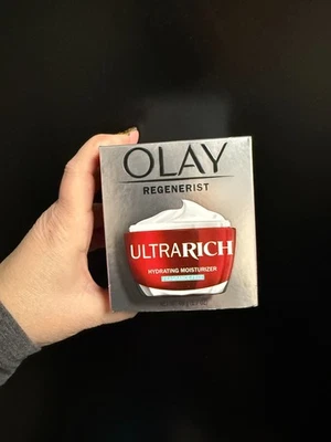 Olay Regenerist Ultrarich Hydrating Moisturizer Fragrance Free 1.7 oz - Image 1 of 4