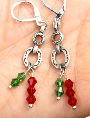 Pendientes Brighton Festivos Plata, Cristal Verde y Rojo Alterados Palanca Trasera Foto 1 de 2