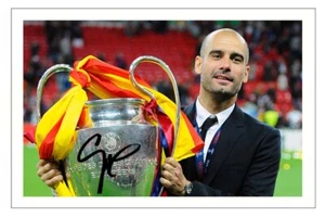 PEP GUARDIOLA Firmato Autografo FOTO Firma Tifoso Stampa BARCELLONA Calcio - Foto 1 di 1
