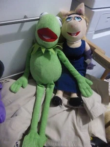 2X MUPPET SHOW KERMIT FROSCH/MISS PIGGY ZUSAMMEN. - Bild 1 von 8