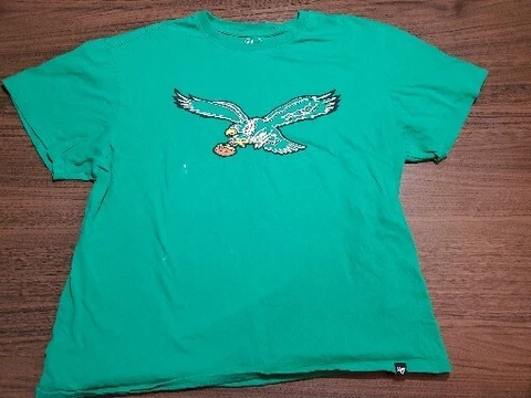 NFL Philadelphia Eagles Throwback Logo 47 Brand  Men’s Large Vintage Shirt Cover