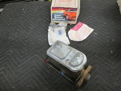 Cilindro maestro de frenos GM Chevrolet Chevelle Monte Carlo 223228 Bendix 2227169 OE Foto 1 de 4