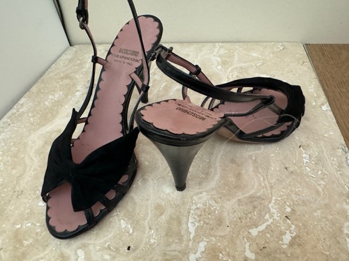 MOSCHINO TACCO POSTERIORE CON FIOCCO IN CAMOSCIO ECONOMICO E CHIC TAGLIA 7