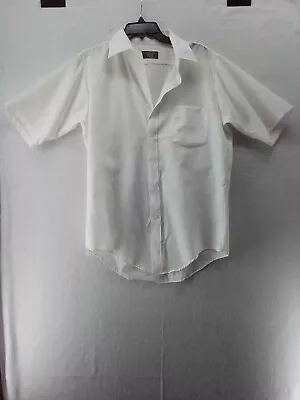 Van Heusen Super Silk Size 15.5 White Short Sleeve Button Up Shirt - Image 1 of 4