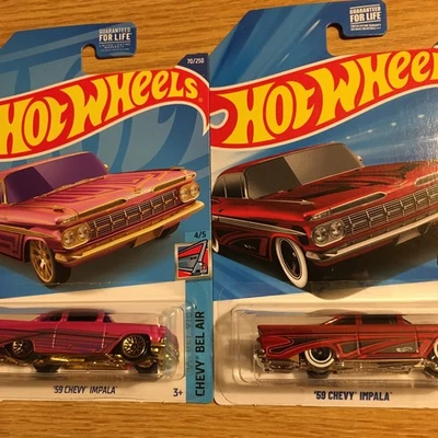 Hot Wheels 2022 70 Pink Tampo Error & 2026 44 Red 1959 Chevrolet 59 Chevy Impala - Imagem 1 de 4