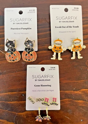 Lote de 3 pendientes de Halloween Sugarfix de Baublebar momia, casa embrujada, gato negro Foto 1 de 4