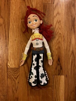 皮克斯玩具总动员 2 杰西拉弦故事 15 英寸娃娃迪士尼商店伦敦无说话 — 第 1/4 张图片