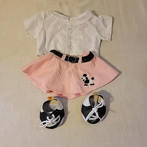 Build-A-Bear ROSA PUDEL ROCK SET, PAILLETTEN GÜRTEL, WEISSE BLUSE, Schuhe Teddybär - Bild 1 von 4