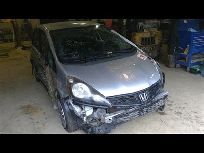 Used Right Headlight Assembly fits: 2012 Honda Fit gasoline Sport fog lamps Righ - Image 1 of 4