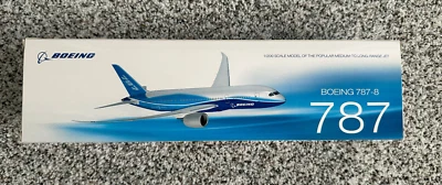 Modelo Boeing 787-8 1:200 Foto 1 de 2