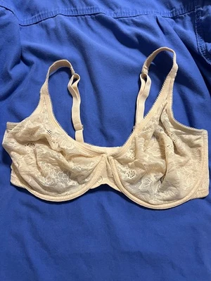 Sujetador Adore Me 34H beige claro floral balconette con aros correa de encaje transparente usado en excelente estado Foto 1 de 4