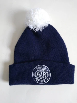 Зимняя вязаная шапка-бини Samuel Adams Beer Hat Air & Apres лыжный мяч сделано в США - Изображение 1 из 4