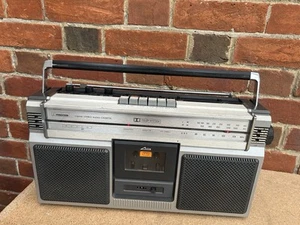 Radio casete Ferguson vintage grabado 3T13 todo funcionando en buen estado - Imagen 1 de 19