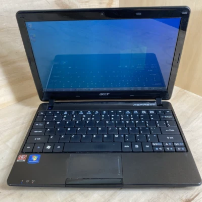 Acer Aspire One 722-0609  11.6" Laptop AMD C-60@1GHz/8GB/60GB SSD/W10H/Bios lock - Image 1 of 4