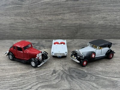 De Colección Modelo Yatming Coches Clásicos Die Cast Mercedes Cadillac Años 50 Juego de 3 Llamadas Foto 1 de 4