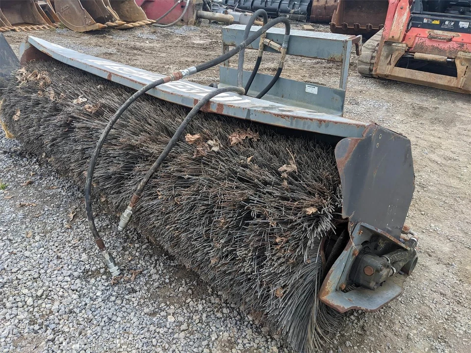 Accesorio barredora Barredora QC32P8D18 96" ángulo barredora Foto 1 de 4