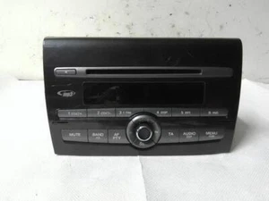 735543404 autoradio pour FIAT BRAVO «II (2010) 1.6 JTD BERLINA 45048 - Picture 1 of 6