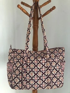 VERA BRADLEY BABY BAG DIAPER TOTE W/PAD MEDALLION RETIRED EXCELLENT - Picture 1 of 11