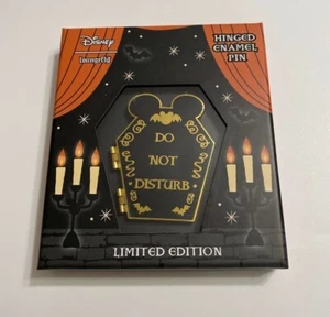 NEW Loungefly DISNEY HALLOWEEN MICKEY COLLECTOR BOX HINGED ENAMEL PIN LE 2000 - Picture 1 of 6