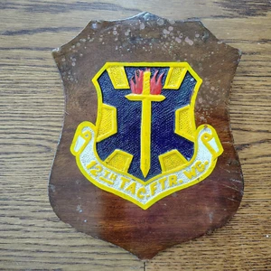 Vintage 12th TACTICAL FIGHTER WING SQUADRON WOOD PLAQUE US AIR FORCE USAF - Picture 1 of 2