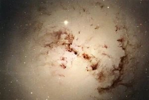 NGC 1316 Galaxie, NASA Foto -- POSTKARTE - Bild 1 von 2