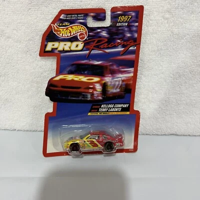 Team Hot Wheels PRO Racing TERRY LABONTE #5 KELLOGG Co. - 1997 1/64 - Image 1 of 4