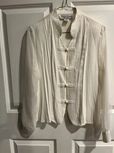 GLORIA LANCE WOMEN'S M BUTTON FRONT BLOUSE  EGGSHELL LONG SLEEVE ~~USA Made - Picture 1 of 2