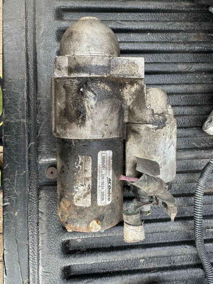 2003 GMC Yukon Denali V8 6.0 Acdelco Starter Motor Assembly - Image 1 of 3