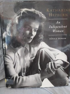 Katherine Hepburn: An Independent Woman by Ronald Bergan (1996) T6F - Picture 1 of 7